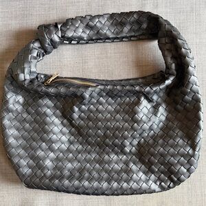 Elegant Black Woven Women's Bag